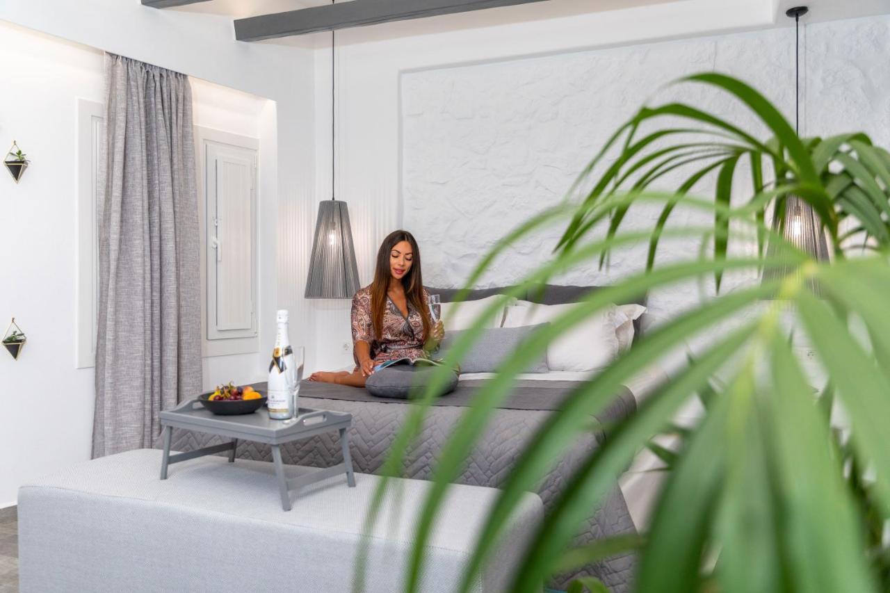 El_Puerto Luxury Port Suites Naxos City Экстерьер фото