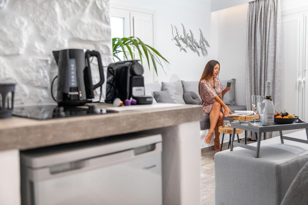 El_Puerto Luxury Port Suites Naxos City Экстерьер фото