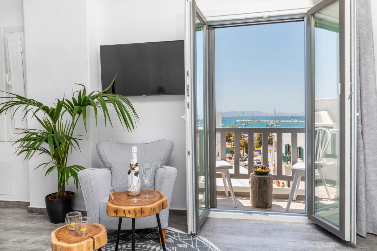 El_Puerto Luxury Port Suites Naxos City Экстерьер фото