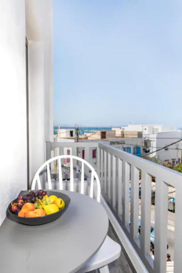 El_Puerto Luxury Port Suites Naxos City Экстерьер фото