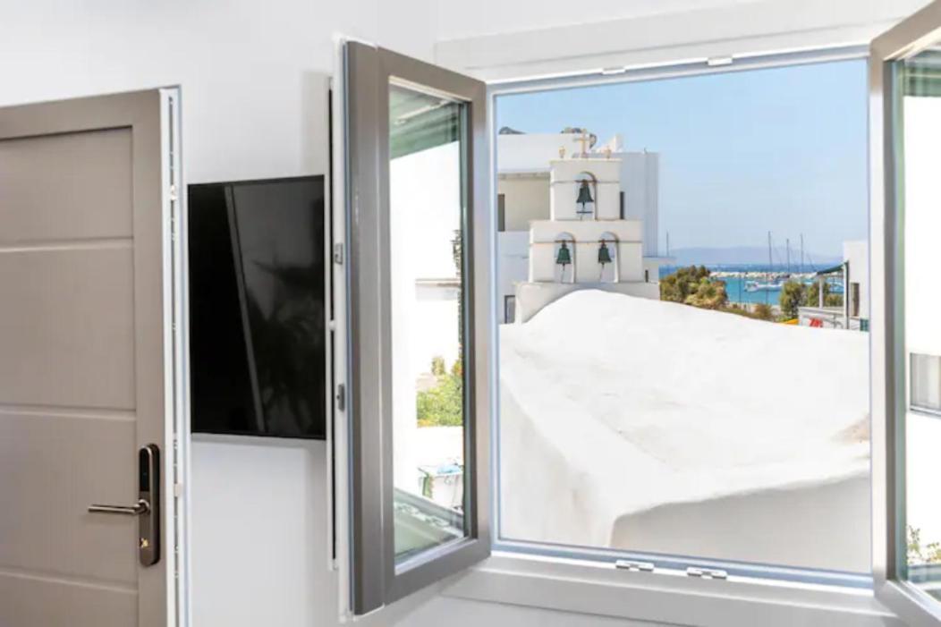 El_Puerto Luxury Port Suites Naxos City Экстерьер фото